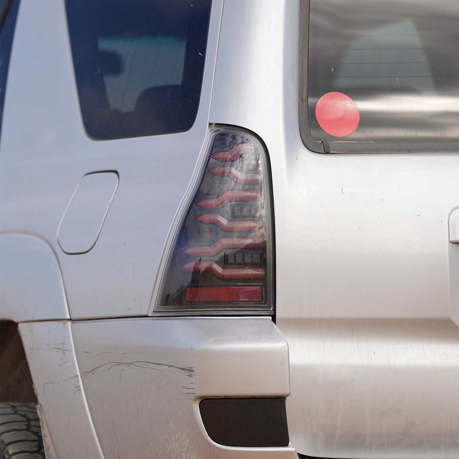 03-09 Toyota 4Runner LUXX-Series LED Tail Lights Black-Red