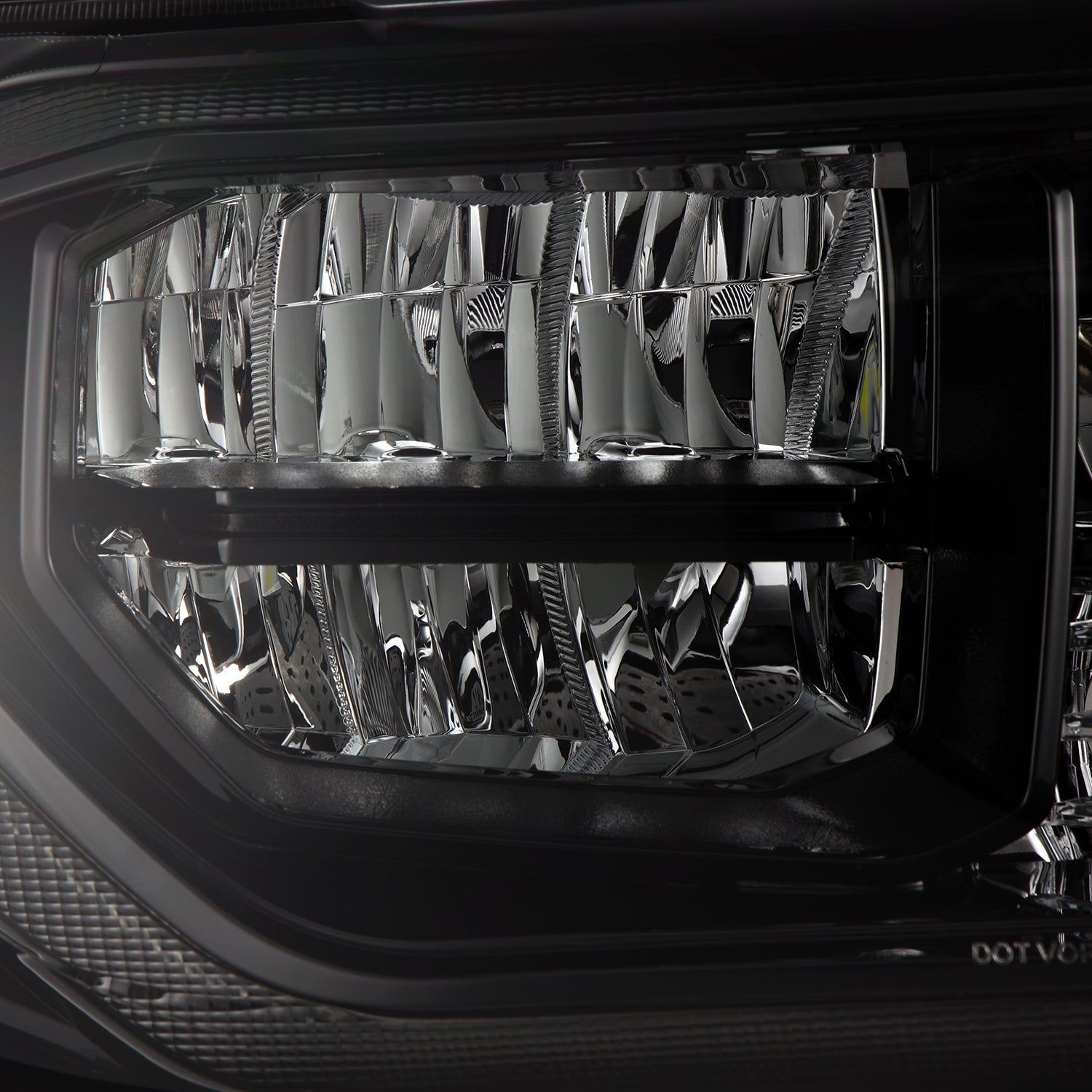 07-13 Toyota Tundra/08-17 Toyota Sequoia MK II LUXX-Series LED Crystal Headlights Alpha-Black (Without Level Adjuster)