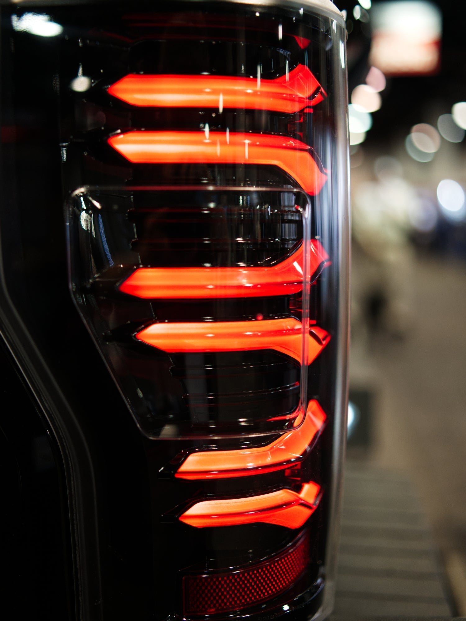 17-22 Ford Super Duty LUXX-Series LED Tail Lights Black-Red