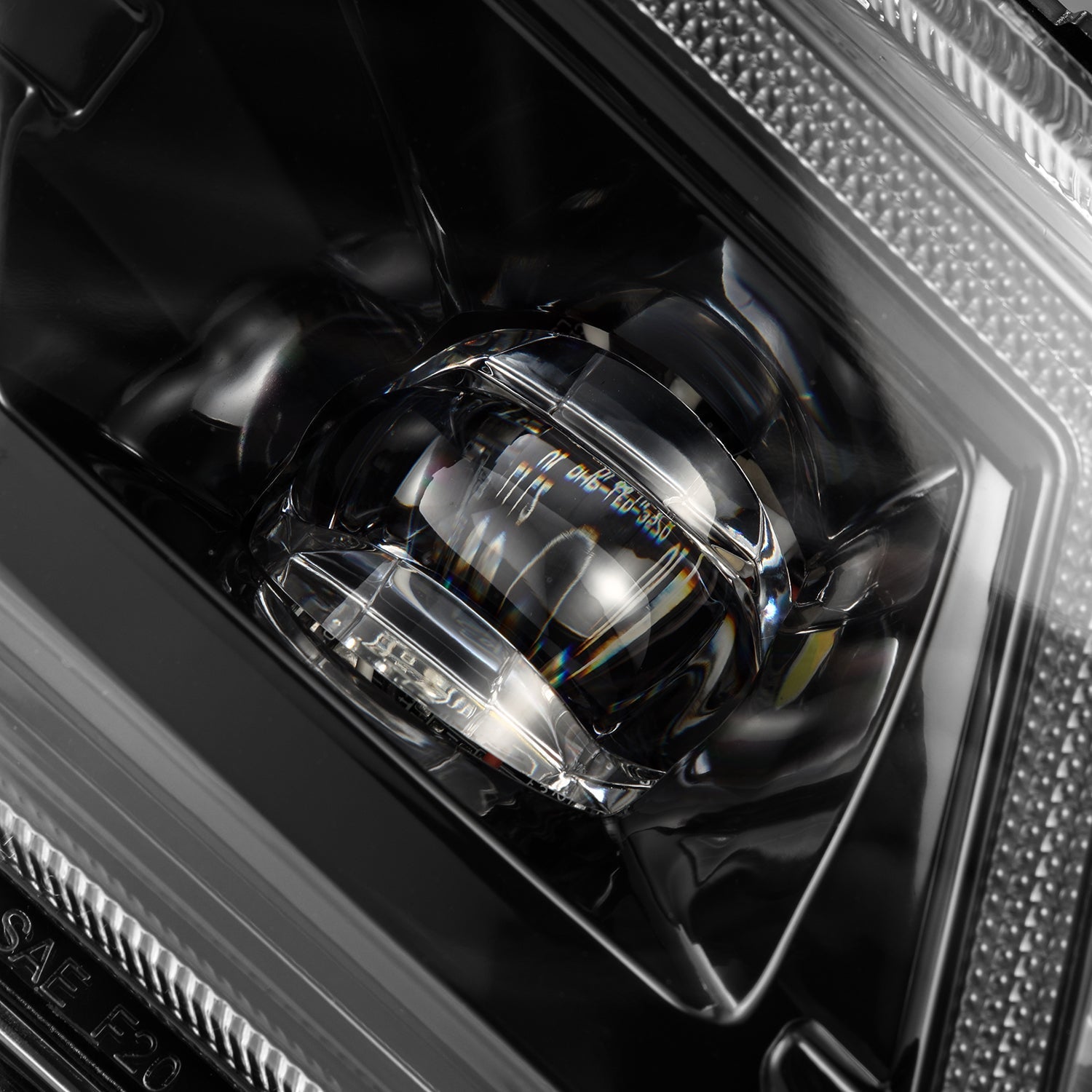 19-23 Chevrolet Silverado 1500/20-23 Chevrolet Silverado 2500HD/3500HD DoubleTap Dual Color LED Projector Fog Lights