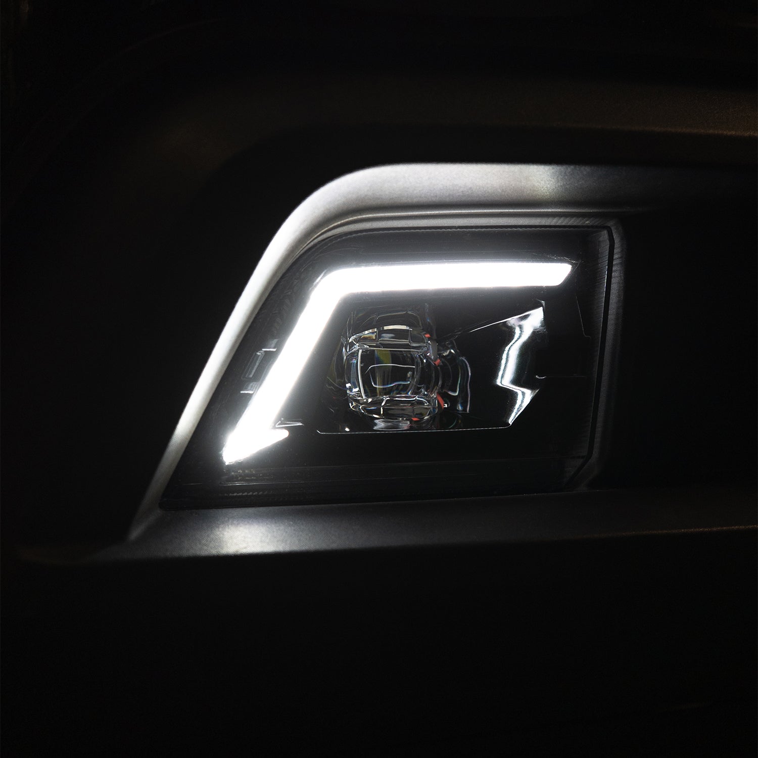 19-23 Chevrolet Silverado 1500/20-23 Chevrolet Silverado 2500HD/3500HD DoubleTap Dual Color LED Projector Fog Lights