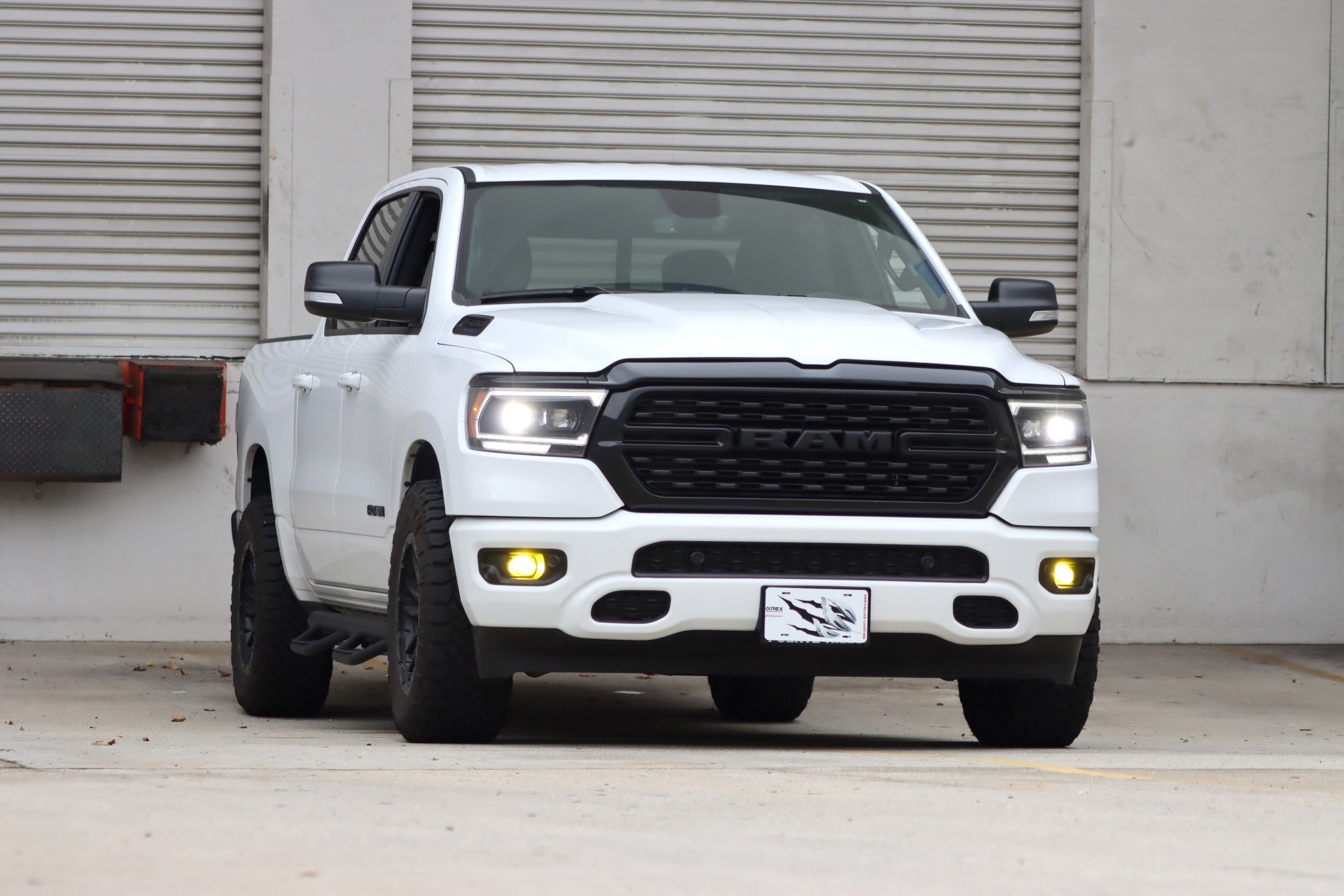19-24 Ram 1500 (MK II 2500 Style) LUXX-Series LED Projector Headlights Alpha-Black