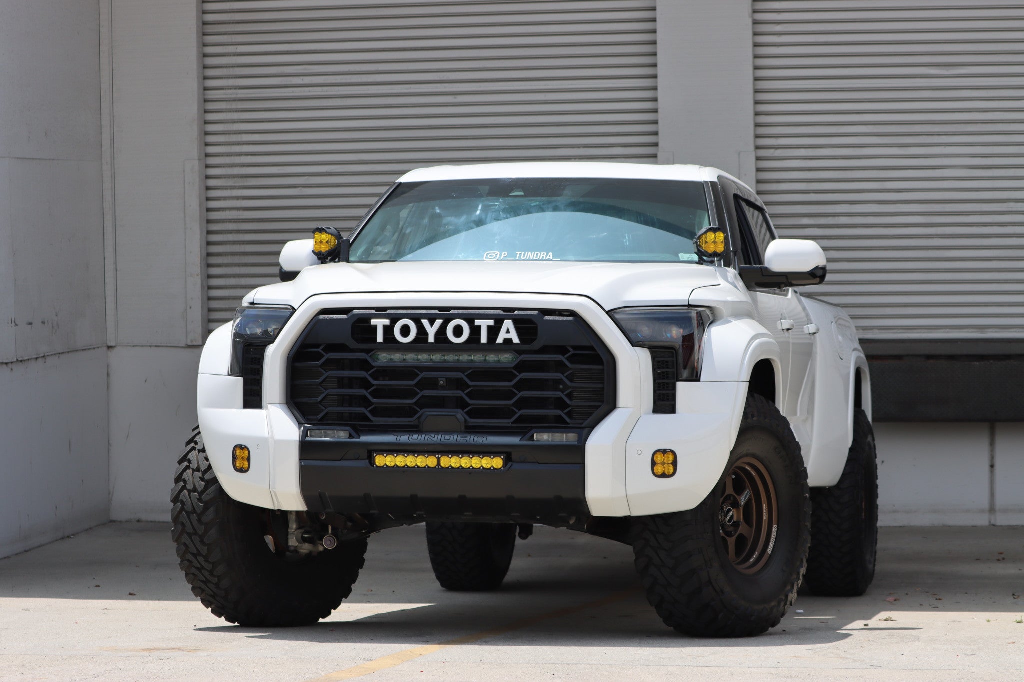22-26 Toyota Tundra/Sequoia LUXX-Series LED Projector Headlights Alpha-Black
