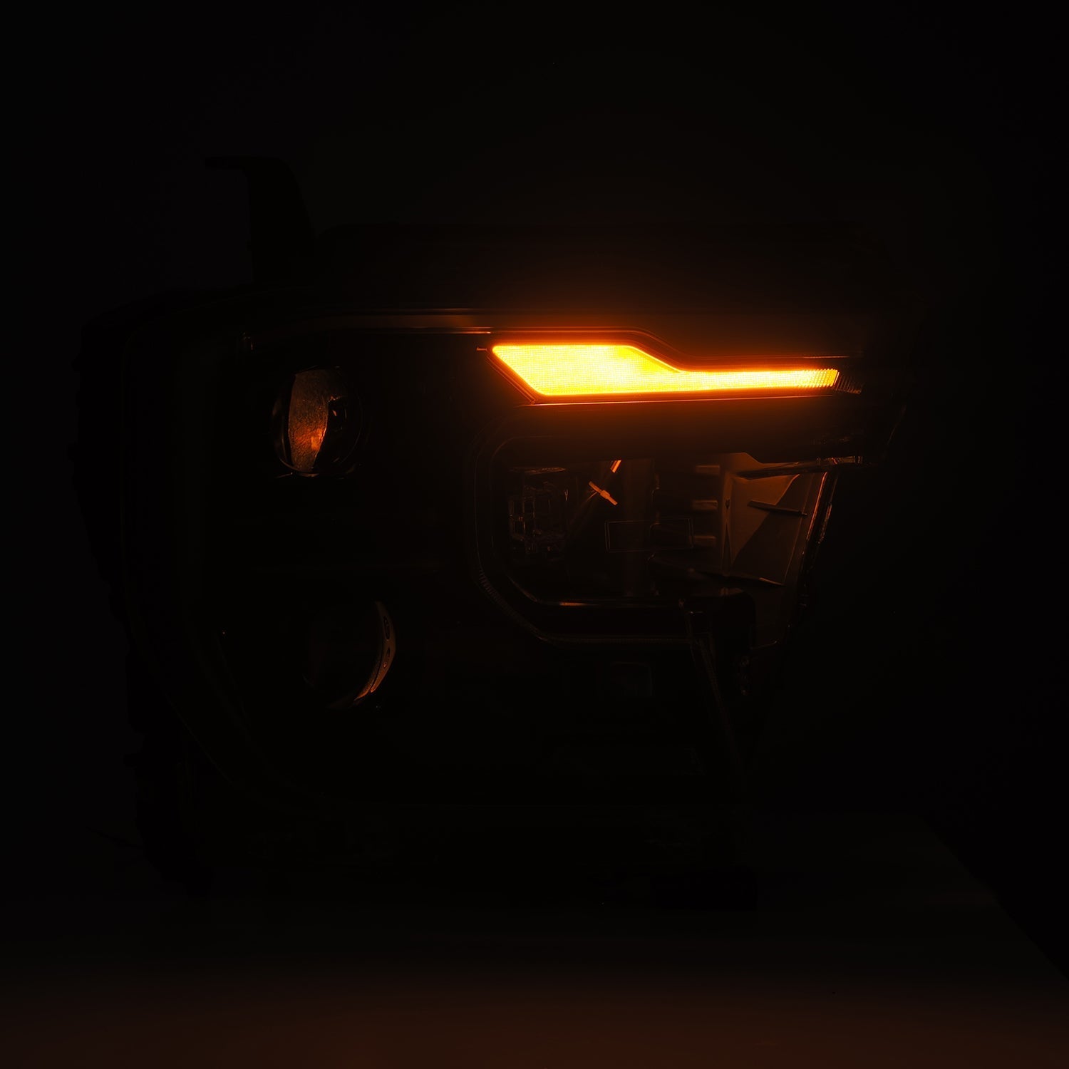 24-26 Ford Ranger / Ranger Raptor LUXX-Series LED Projector Headlights Alpha-Black