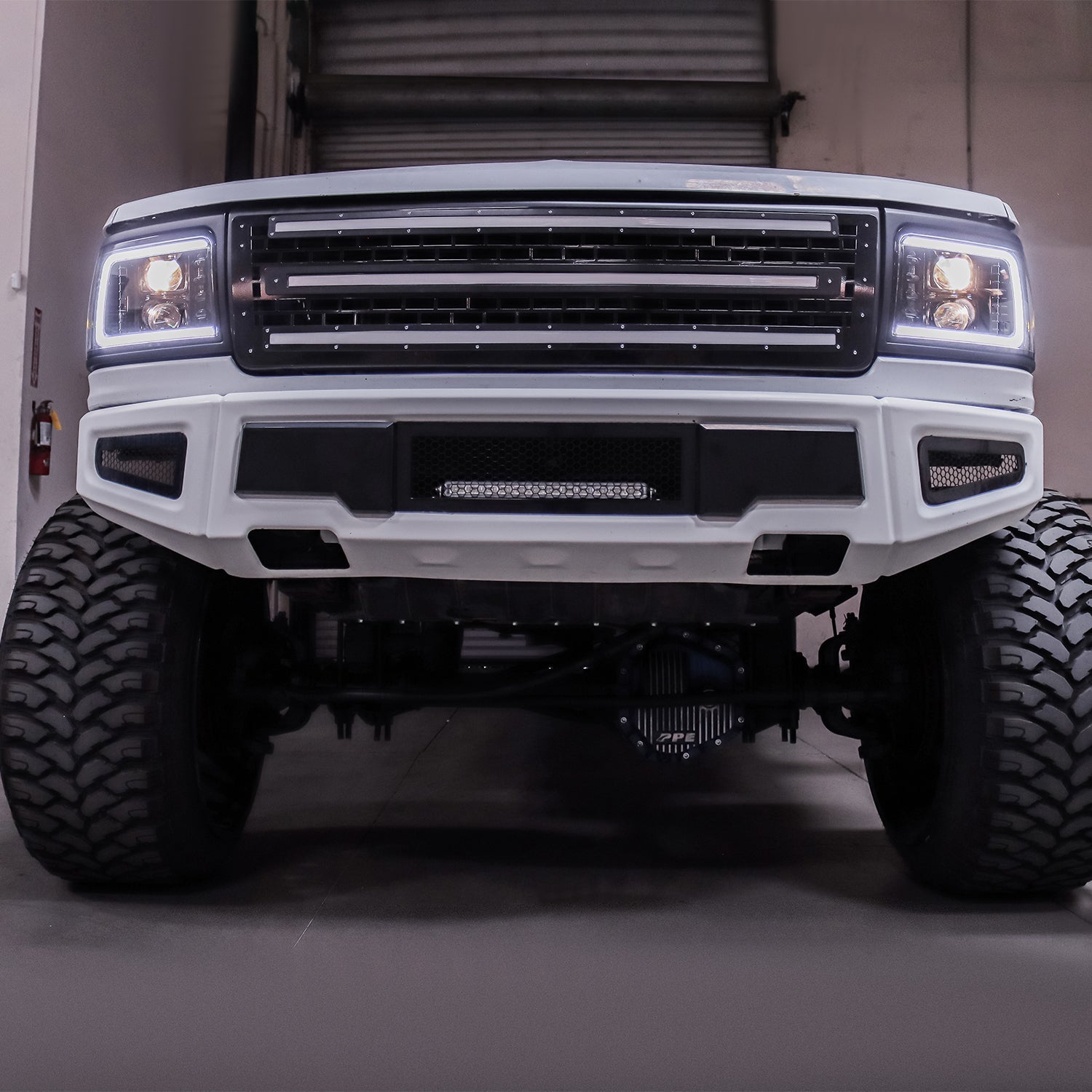 92-96 Ford F-Series/Bronco LUXX-Series LED Projector Headlights Chrome