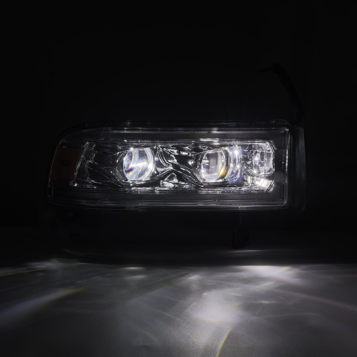 94-01 Dodge Ram 1500/94-02 Ram 2500/3500 LUXX-Series LED Headlights Chrome