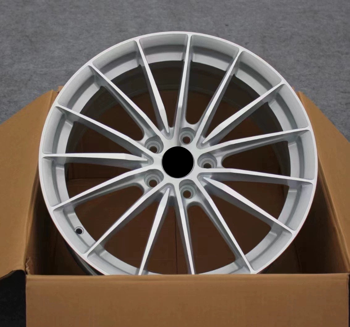 WWC 515 | 15-Spoke Flow-Form Wheel – Silver