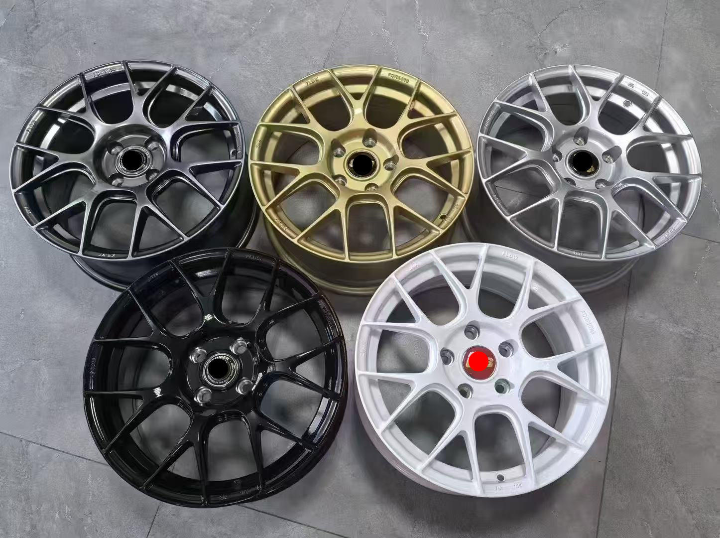 WWC RV7 | 7-Cross-Spoke Flow-Form Wheel – Silver