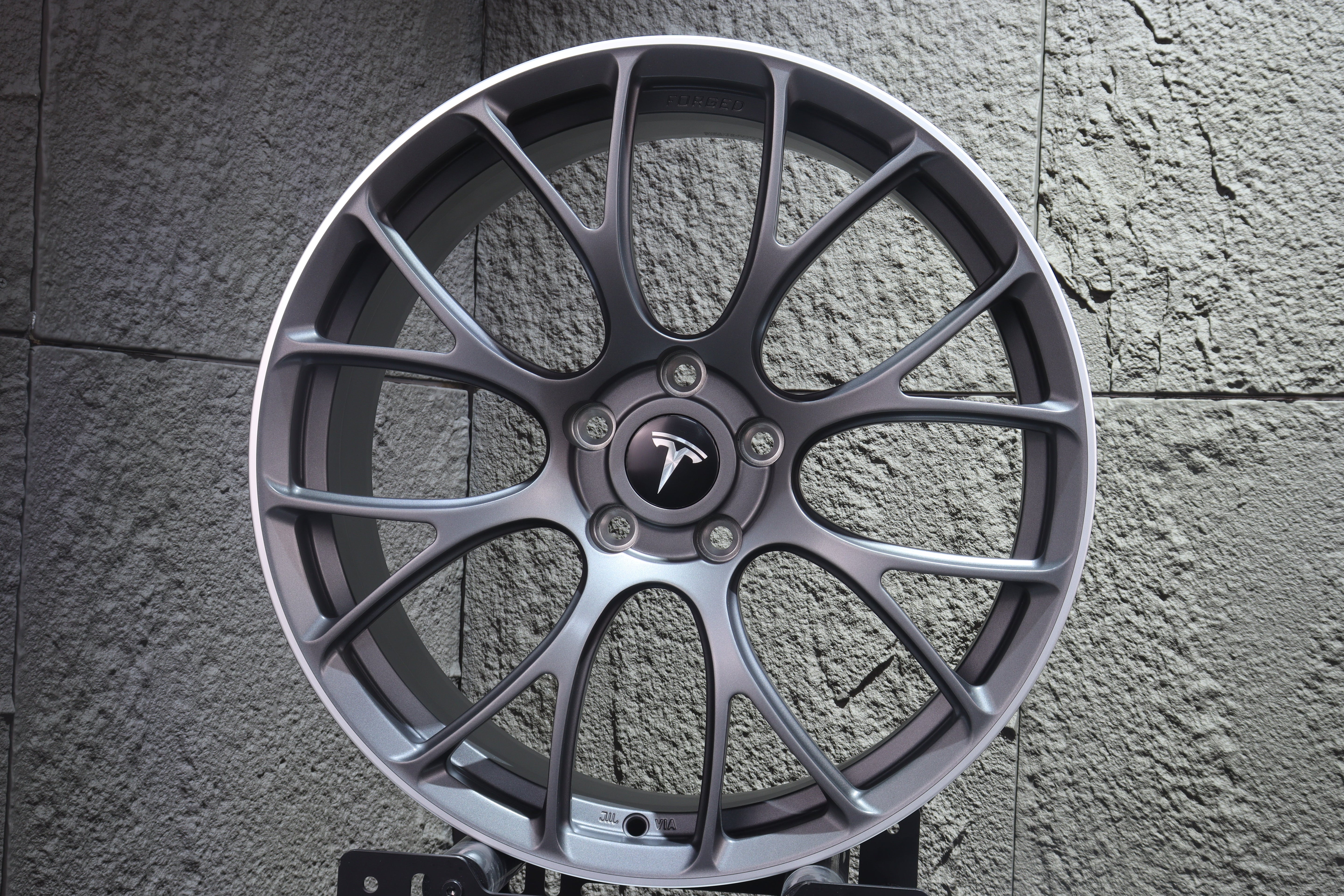 Custom Forged WWC LC818 | Mesh Performance Wheel