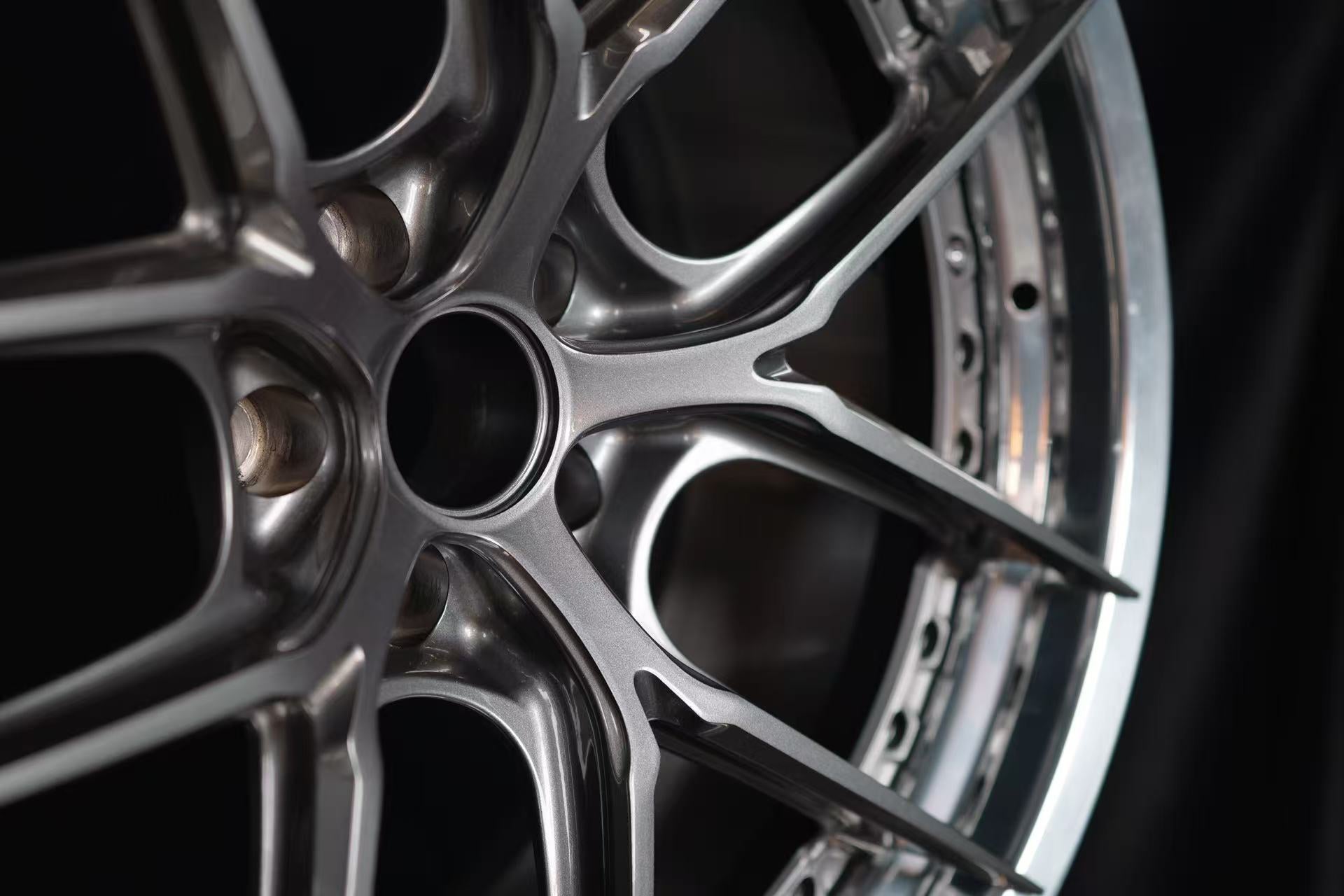 Custom Forged WWC RoyalMesh 2-Piece Wheel