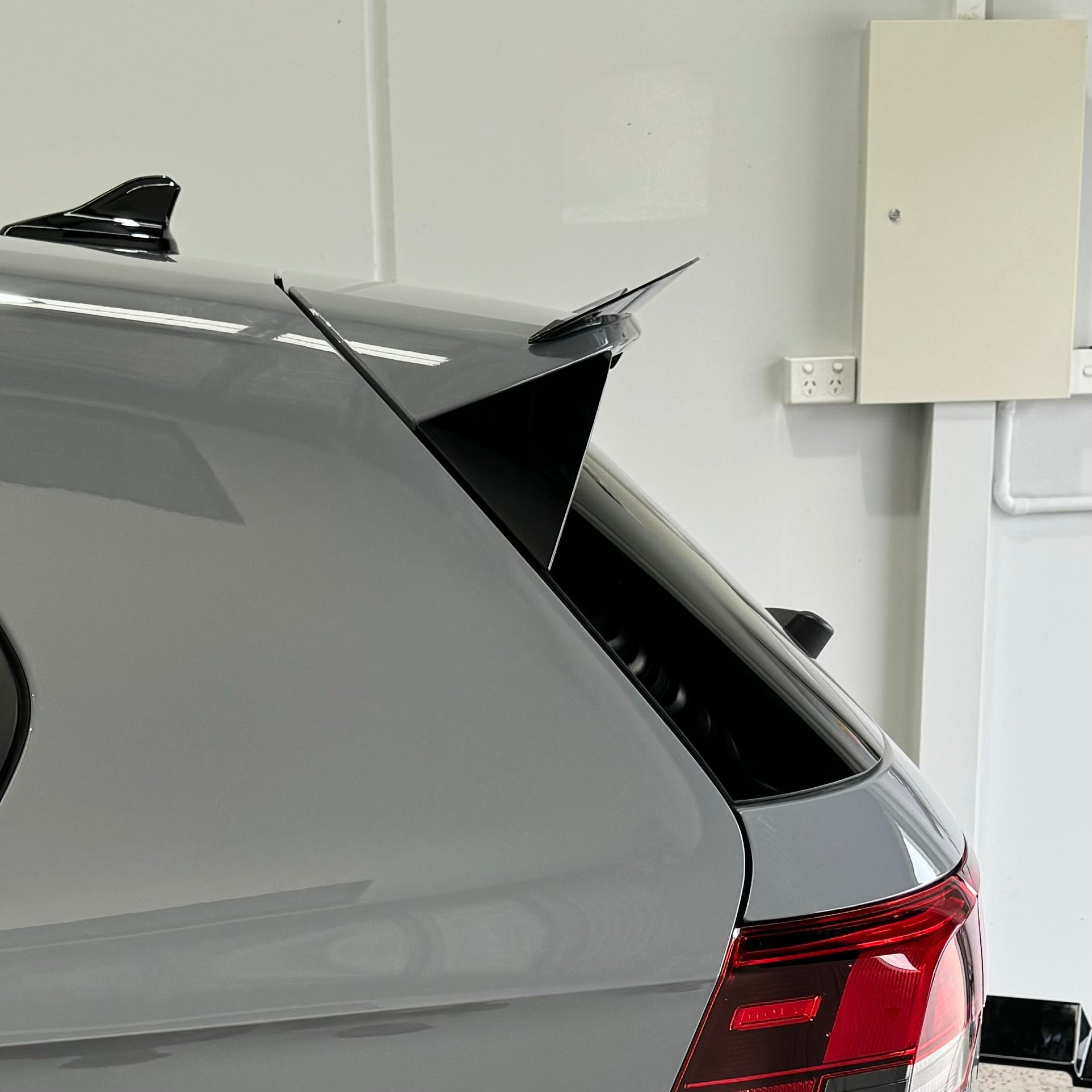 Volkswagen GOLF 8 GTI/R Rear Spoiler Version 2