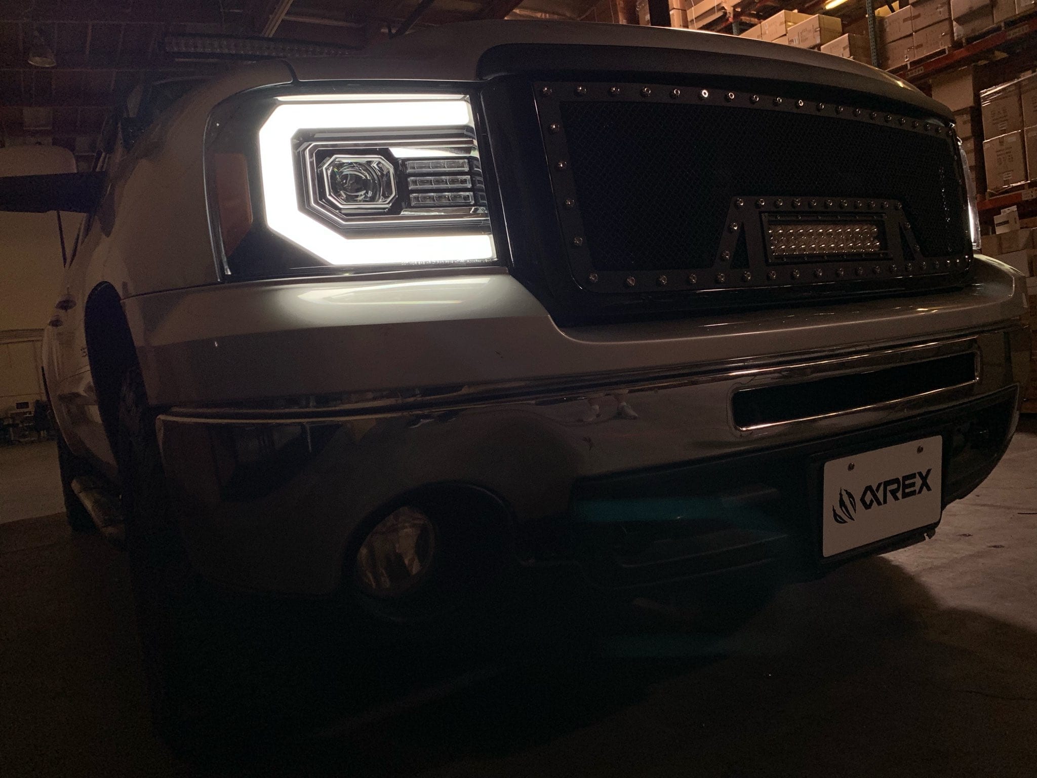 07-13 GMC Sierra LUXX-Series LED Projector Headlights Chrome