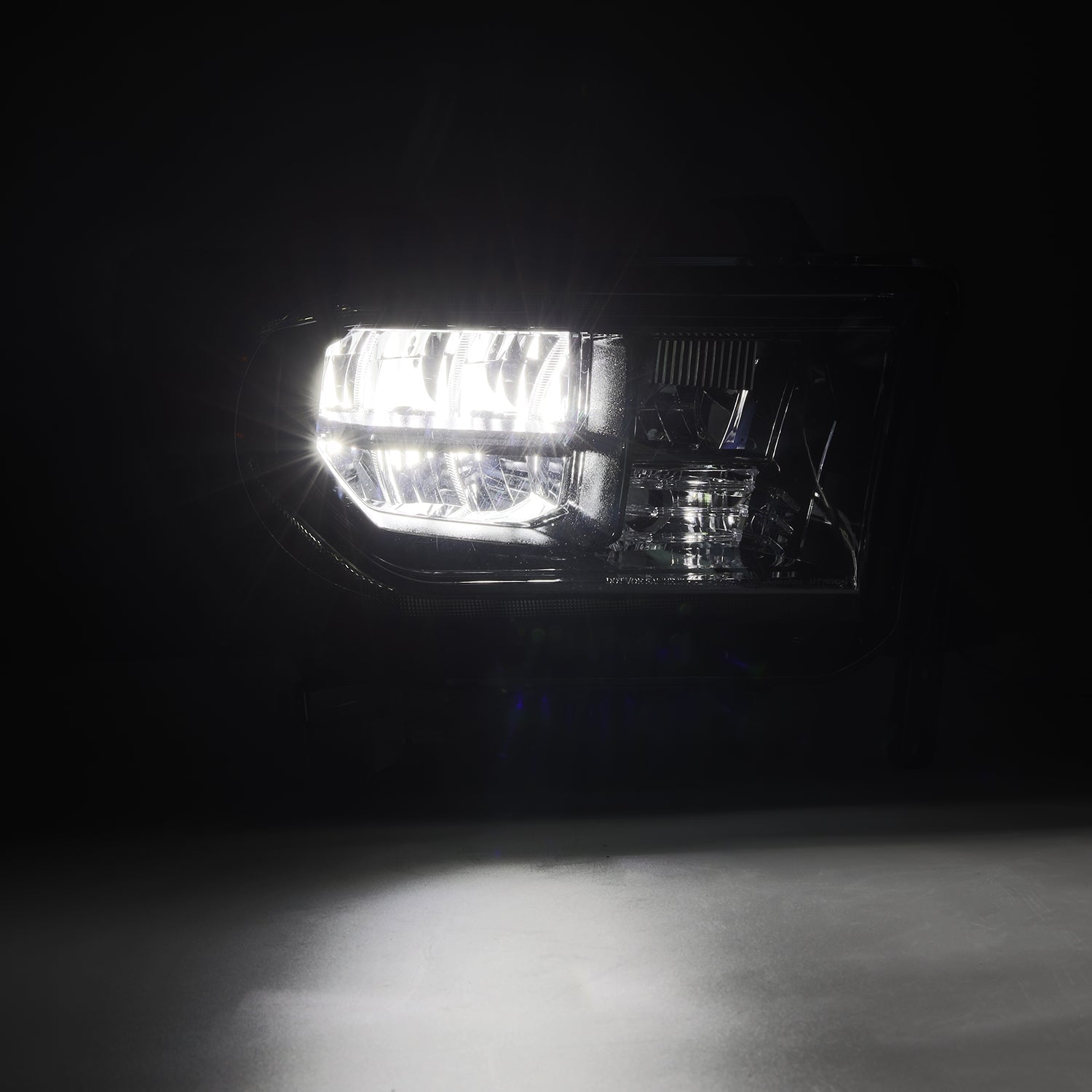 07-13 Toyota Tundra/08-17 Toyota Sequoia MK II LUXX-Series LED Crystal Headlights Alpha-Black (Without Level Adjuster)