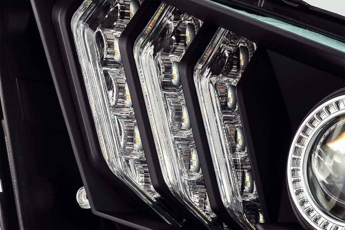 10-12 Ford Mustang LUXX-Series LED Projector Headlights Black