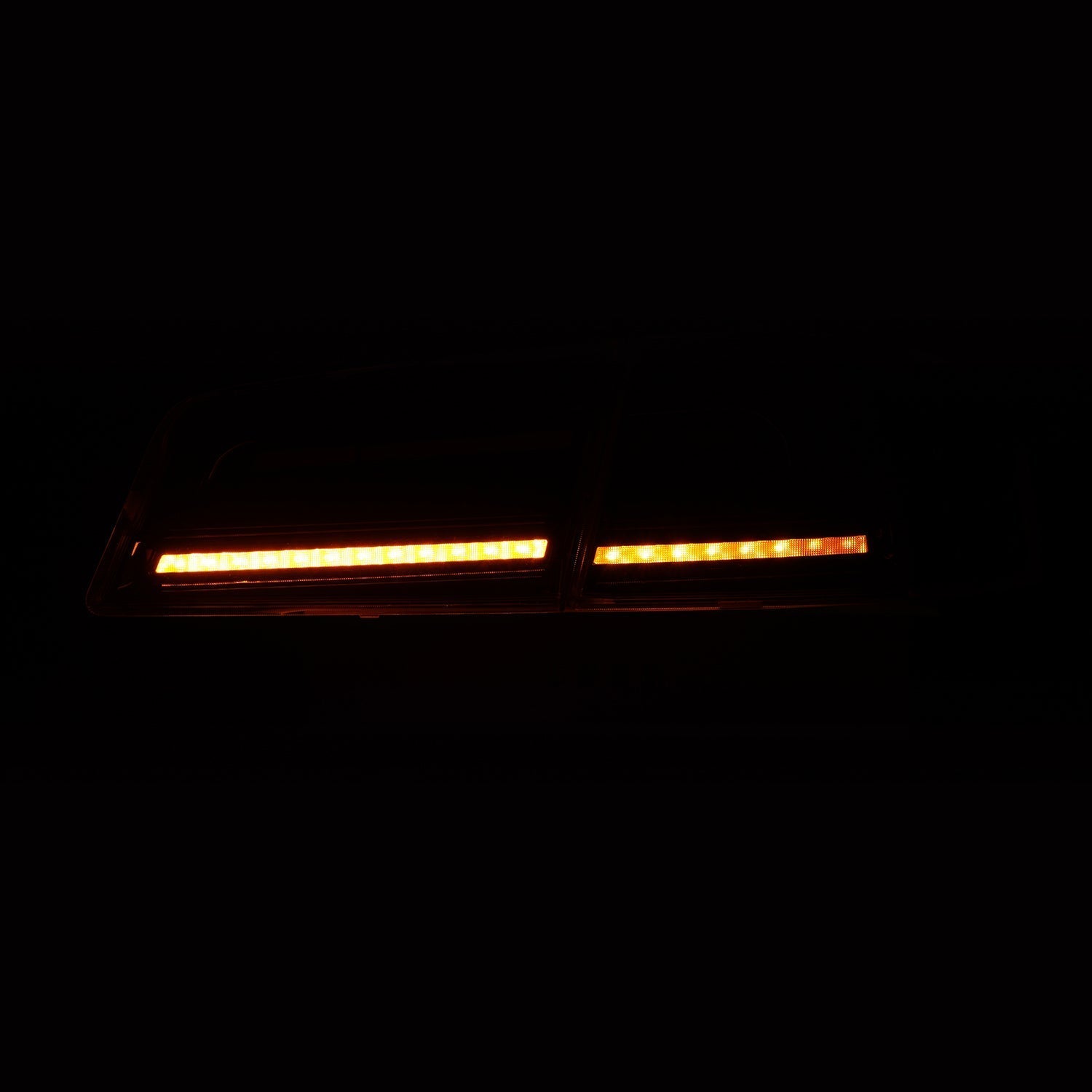 12-21 Tesla Model S LUXX-Series LED Tail Lights Black-Red (With Black Trunk Center Piece Replacement)