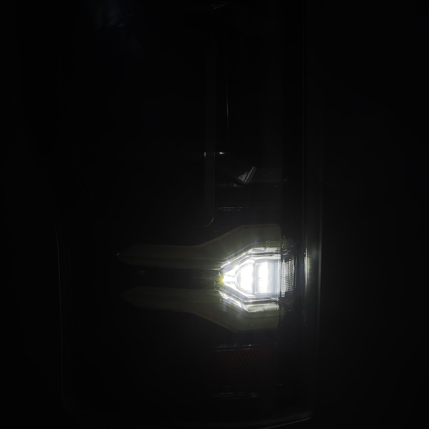 17-22 Ford Super Duty LUXX-Series LED Tail Lights Alpha-Black
