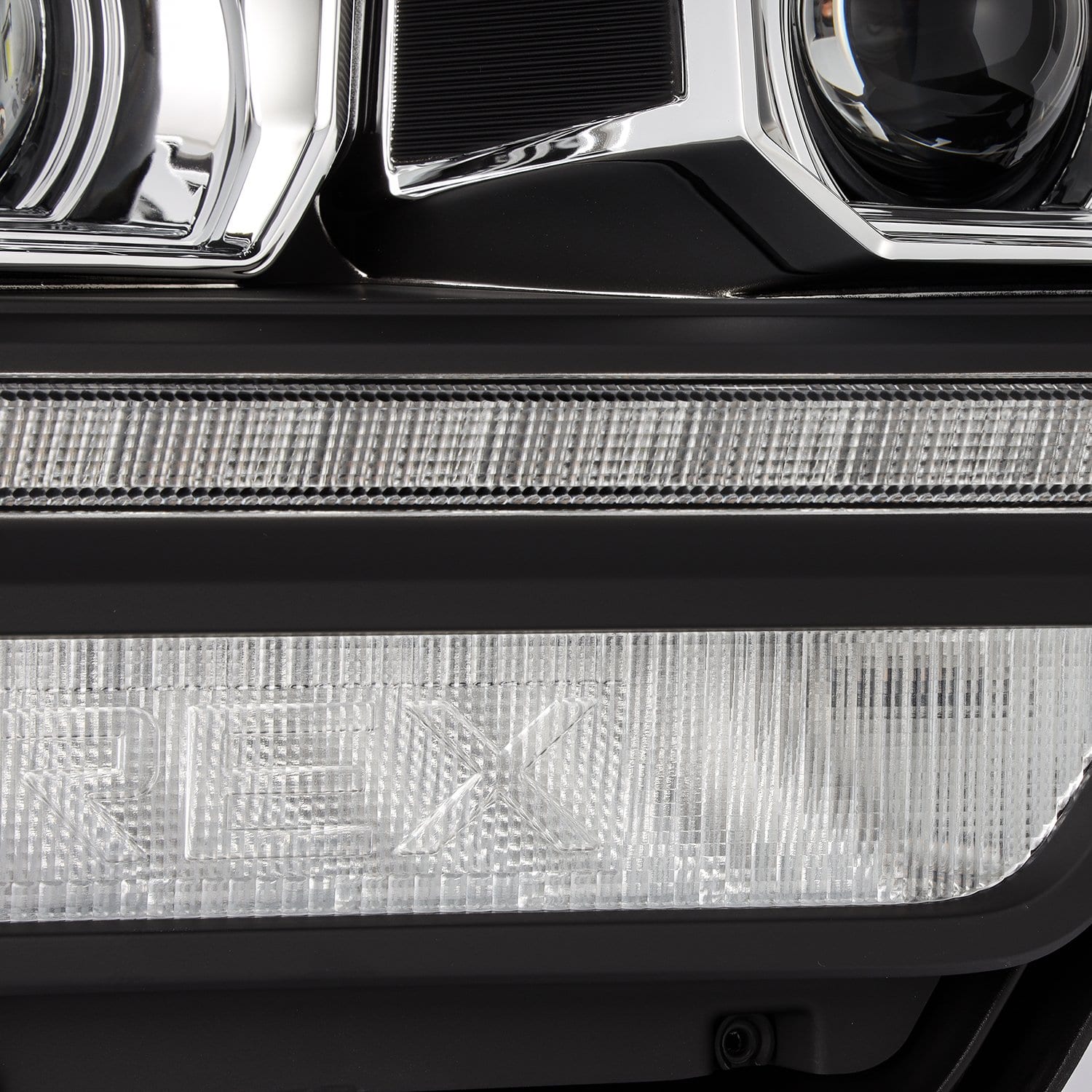 19-24 Ram 2500/3500/4500/5500 LUXX-Series LED Projector Headlights Black