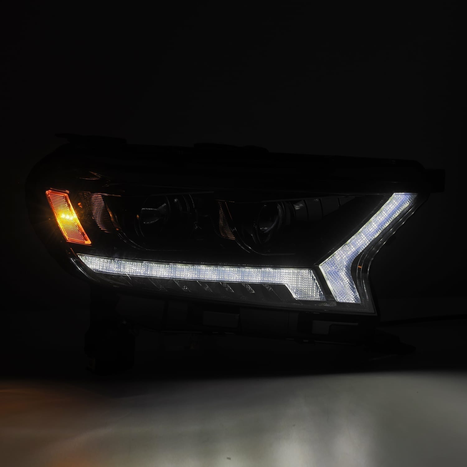 19-23 Ford Ranger LUXX-Series LED Projector Headlights Black