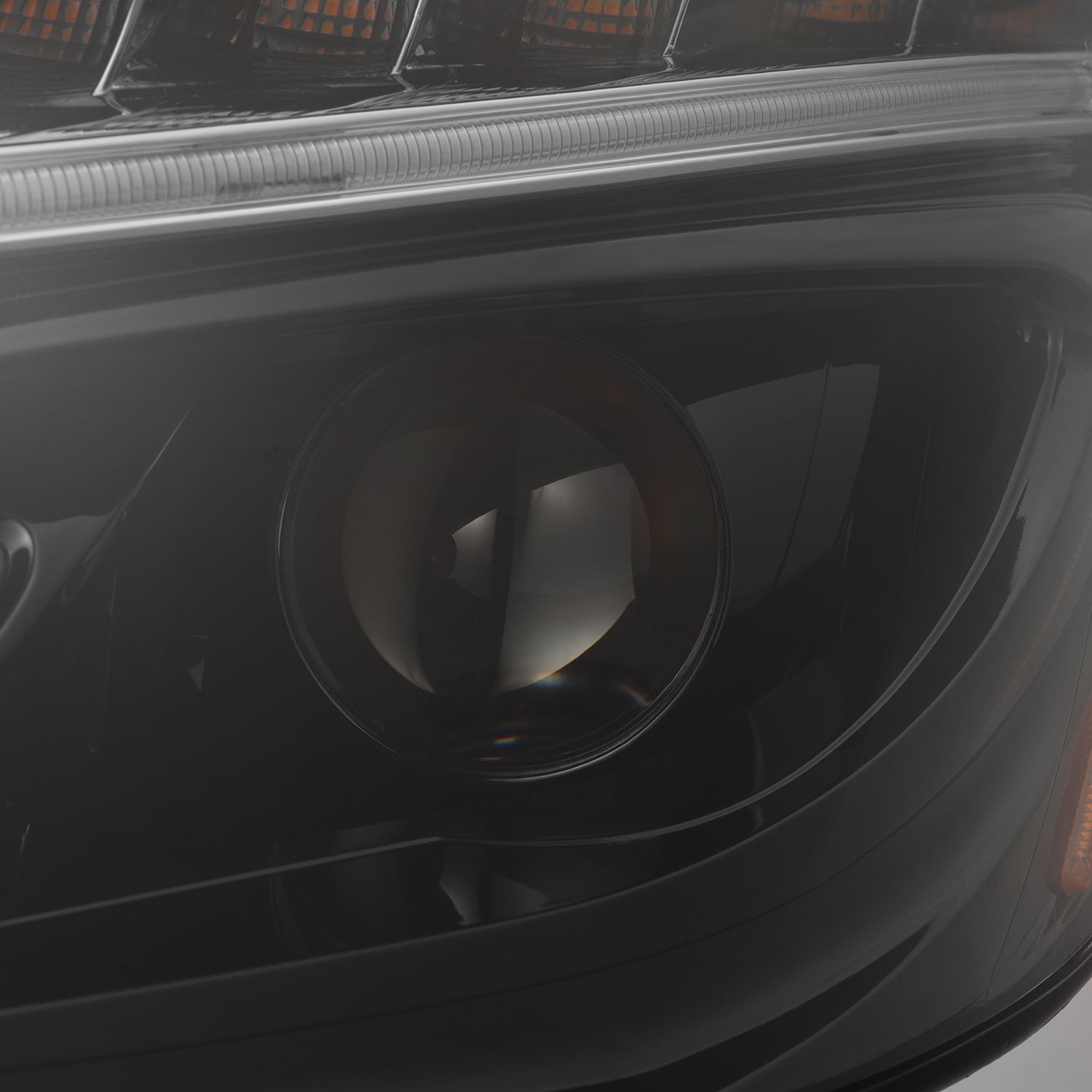 19-26 Mercedes-Benz Sprinter LUXX-Series LED Projector Headlights Alpha-Black