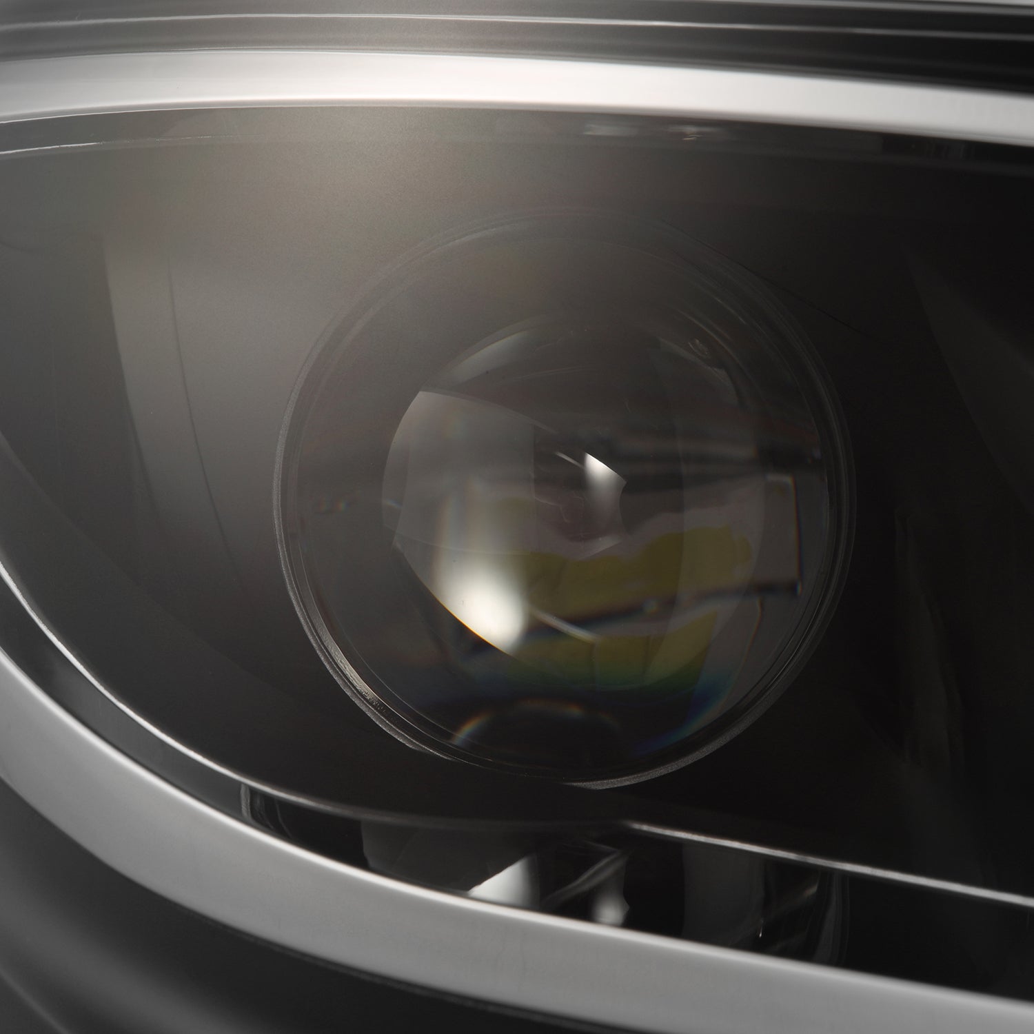 19-26 Mercedes-Benz Sprinter LUXX-Series LED Projector Headlights Black