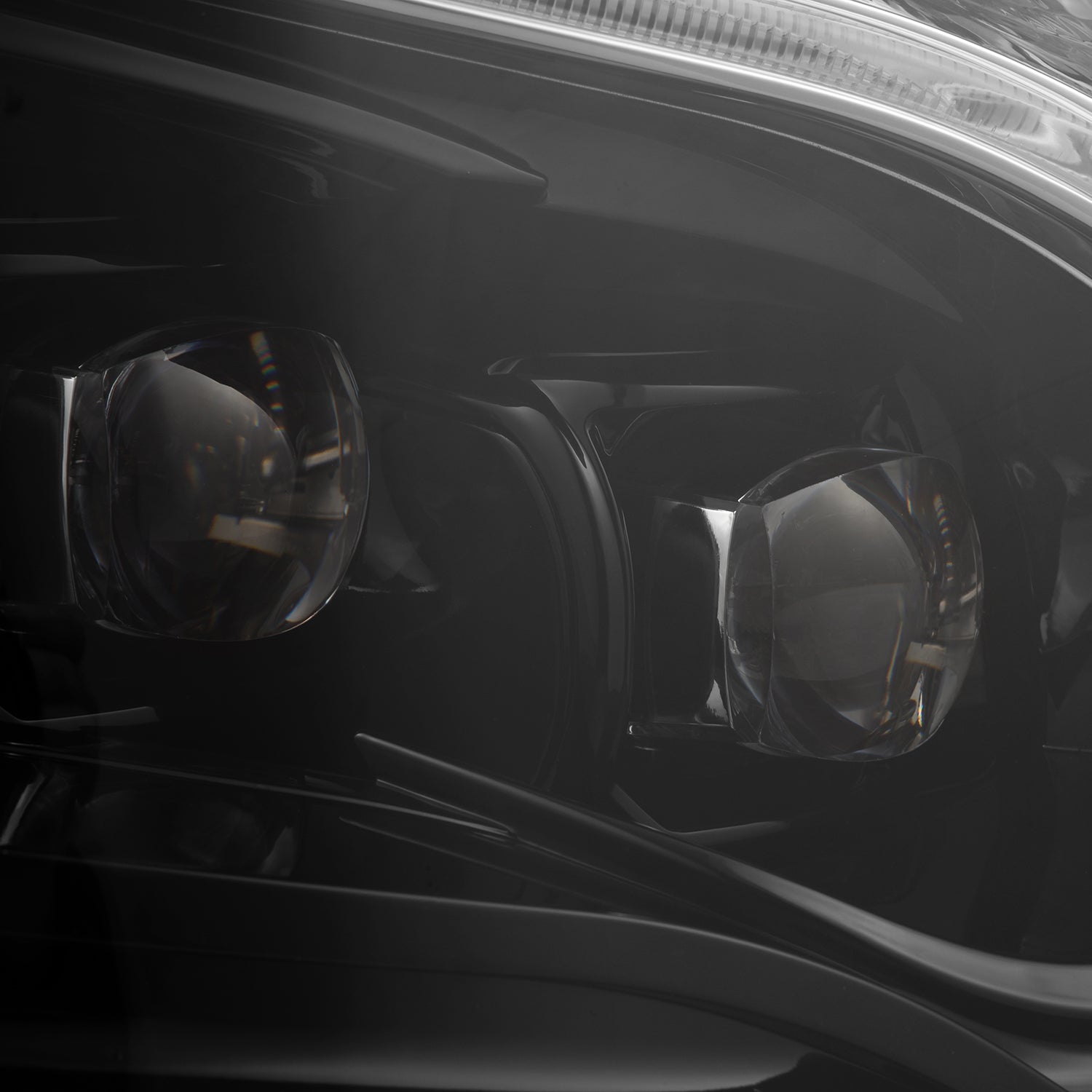 19-26 Mercedes-Benz Sprinter NOVA-Series LED Projector Headlights Alpha-Black
