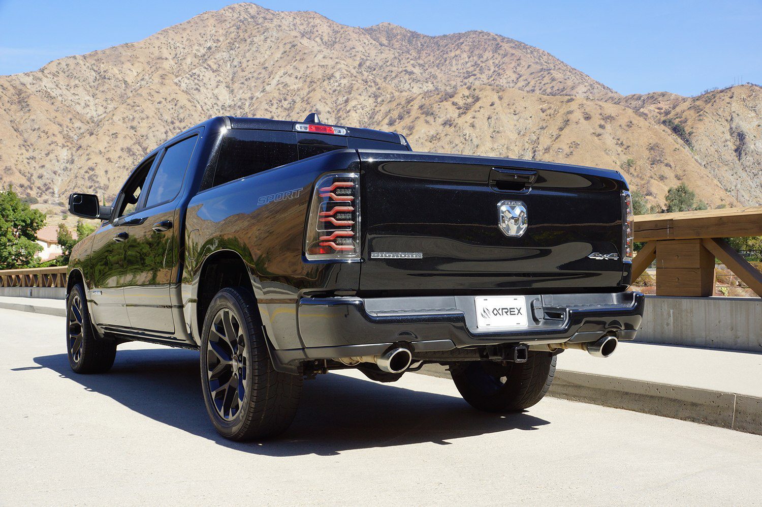 19-24 Ram 1500 LUXX-Series LED Tail Lights Black