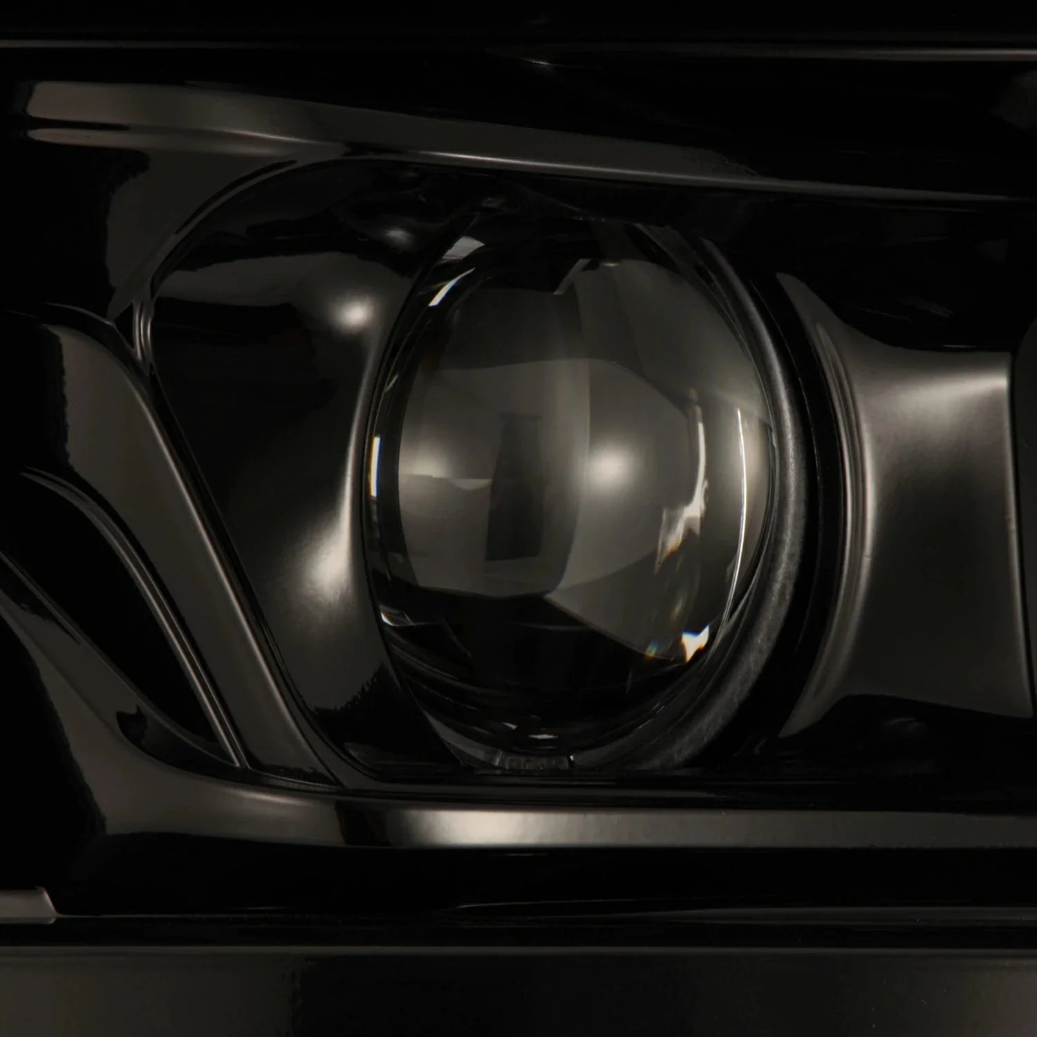 21-23 Ford F150 / 21-23 Ford F150 Raptor LUXX-Series LED Projector Headlights Alpha-Black