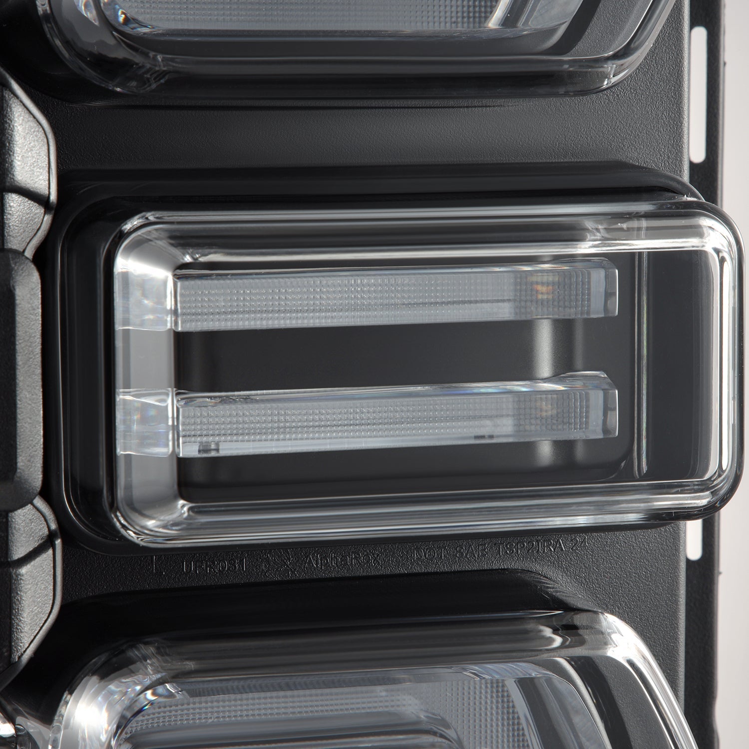 21-26 Ford Bronco NOVA-Series Prismatic LED Tail Lights Black