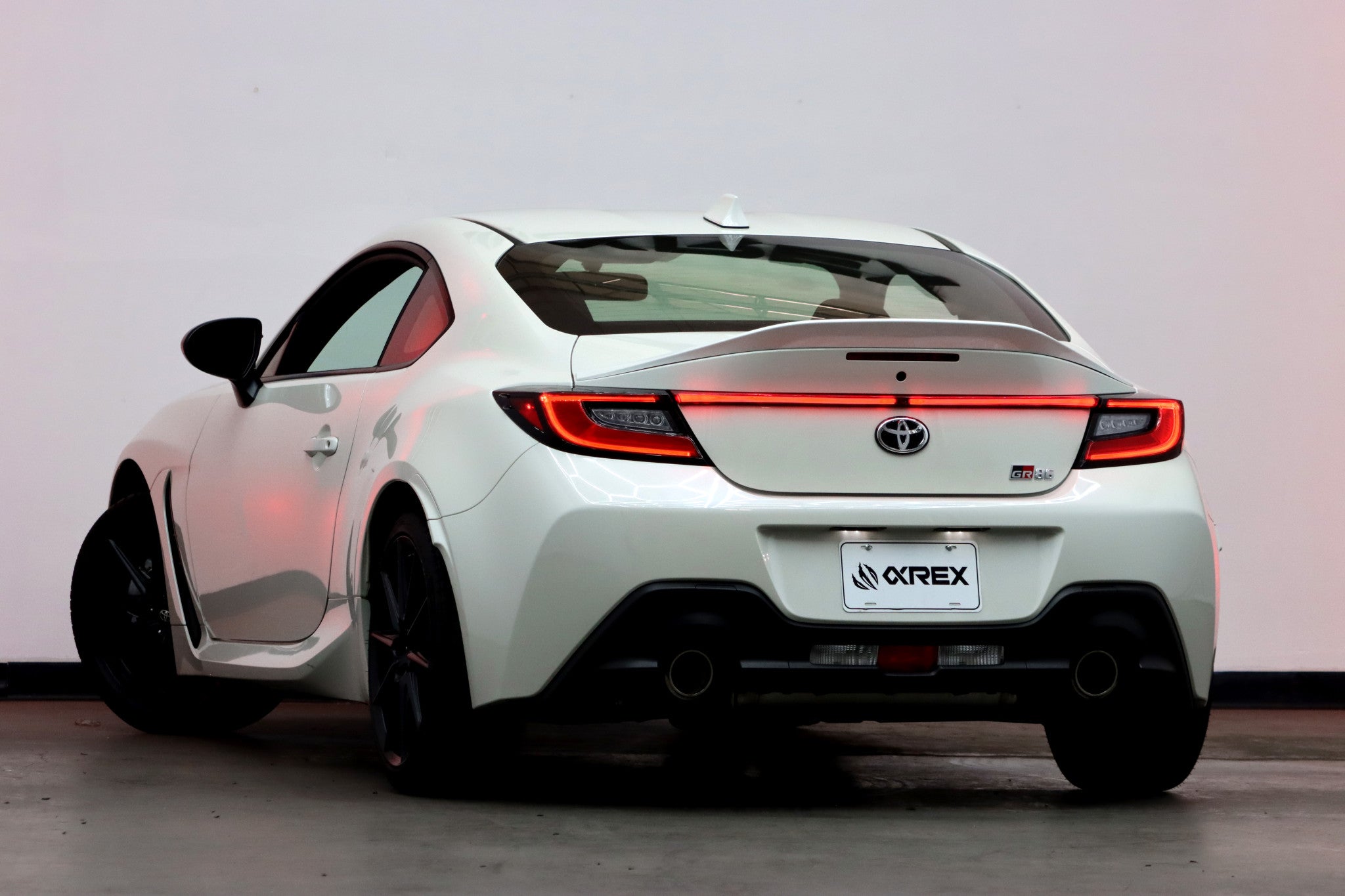 21-26 Toyota GR86/Subaru BRZ LUXX-Series LED Trunk Light Black