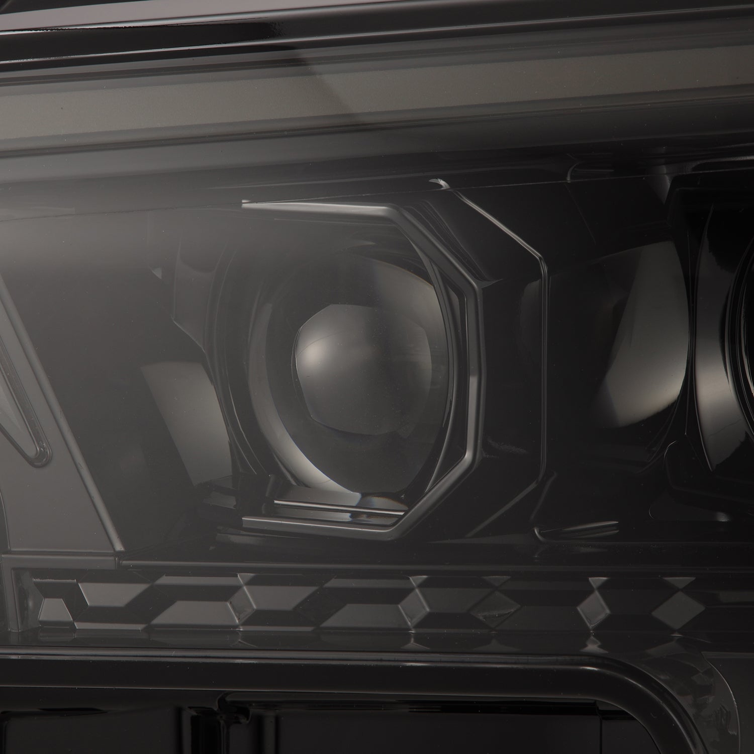 24-26 Toyota Tacoma / 25-26 4Runner OG-Style LUXX-Series LED Projector Headlights Alpha-Black