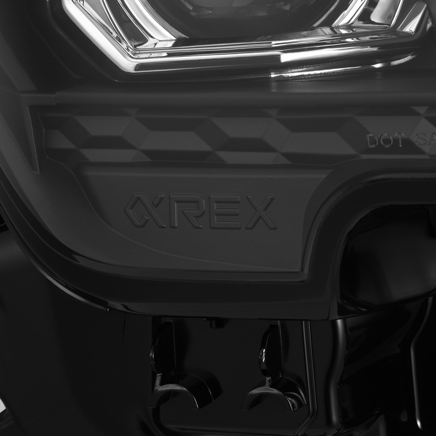 24-26 Toyota Tacoma / 25-26 4Runner OG-Style LUXX-Series LED Projector Headlights Black