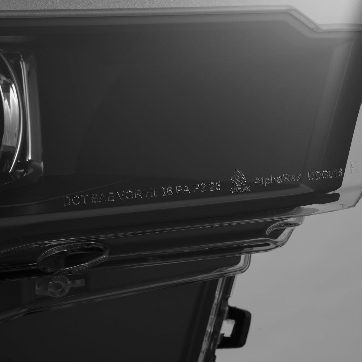 25-26 Ram 1500 LUXX-Series LED Projector Headlights Black