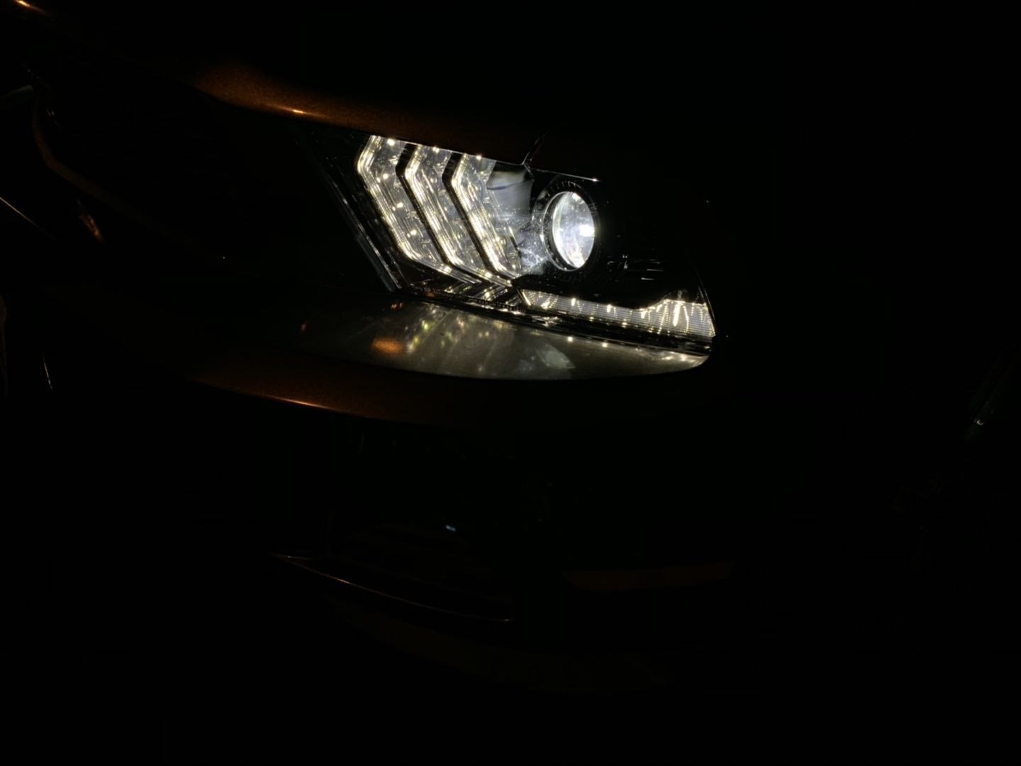 10-12 Ford Mustang LUXX-Series LED Projector Headlights Chrome