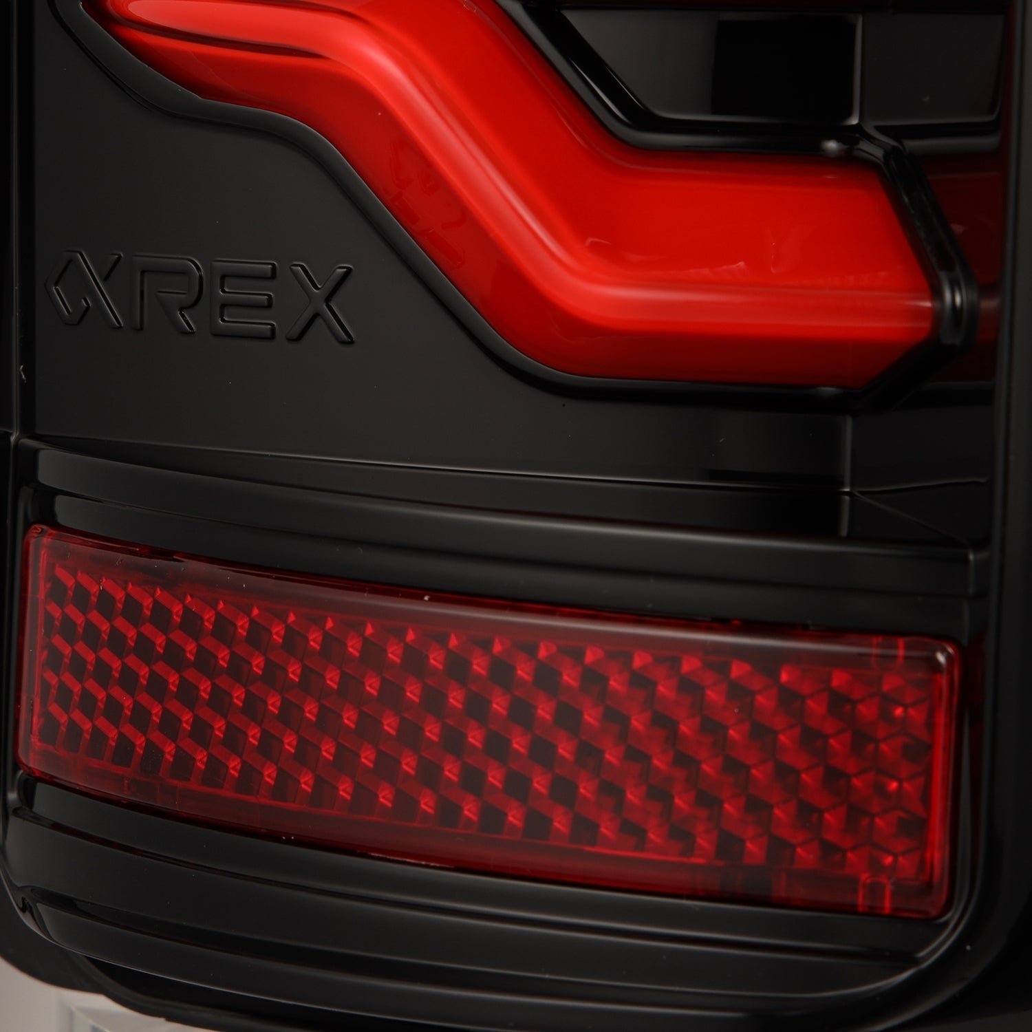 87-96 Ford F-Series/Bronco LUXX-Series LED Tail Lights Black-Red