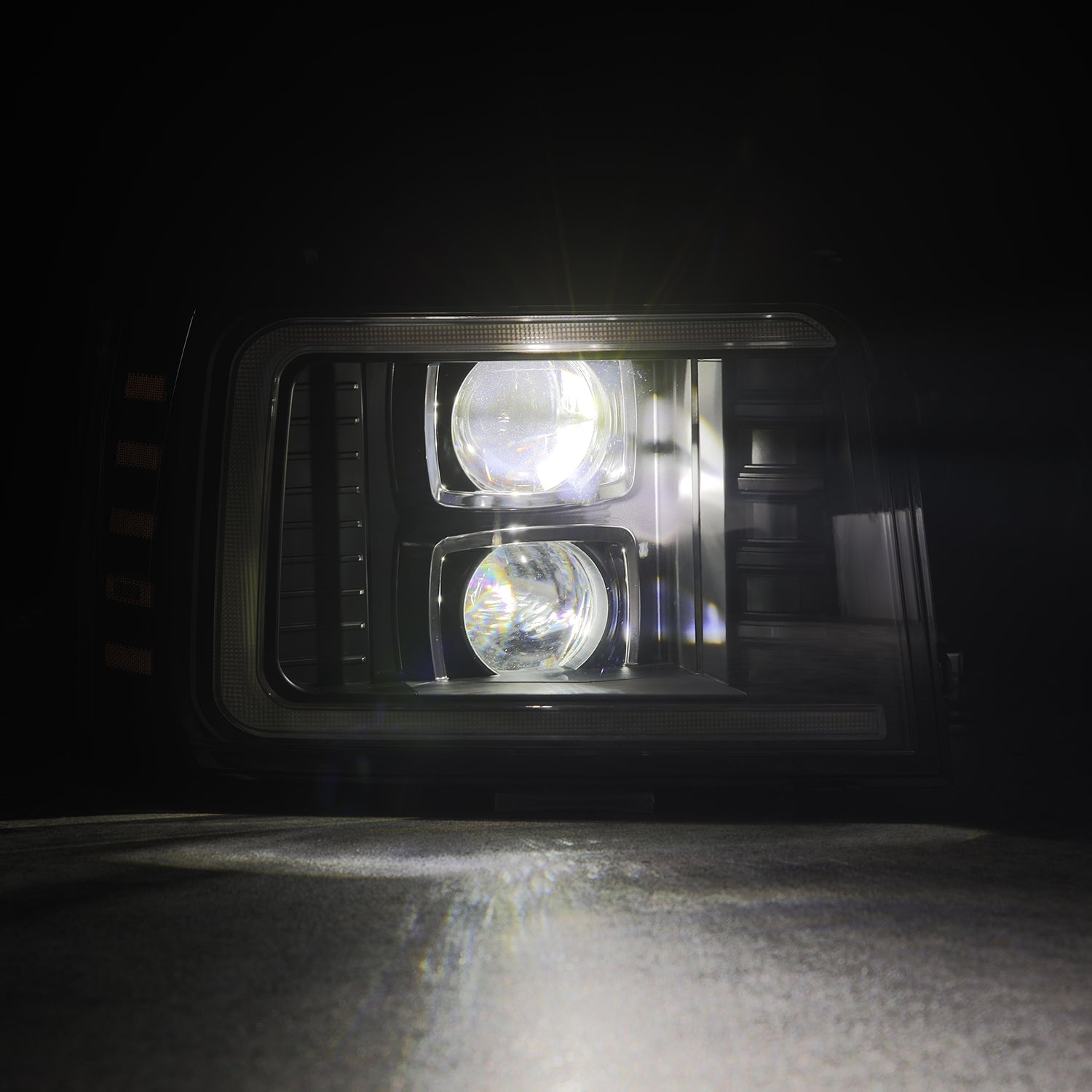 92-96 Ford F-Series/Bronco LUXX-Series LED Projector Headlights Black