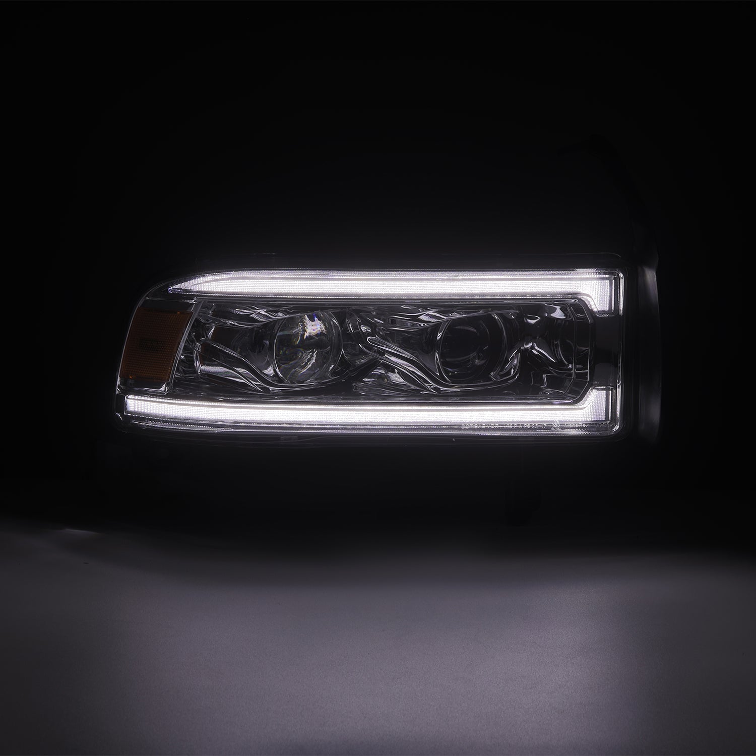 94-01 Dodge Ram 1500/94-02 Ram 2500/3500 LUXX-Series LED Headlights Chrome
