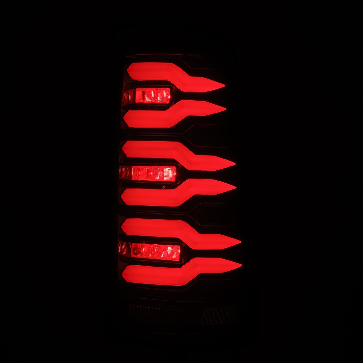 99-06 Chevrolet Silverado/99-06 GMC Sierra LUXX-Series LED Tail Lights Black-Red