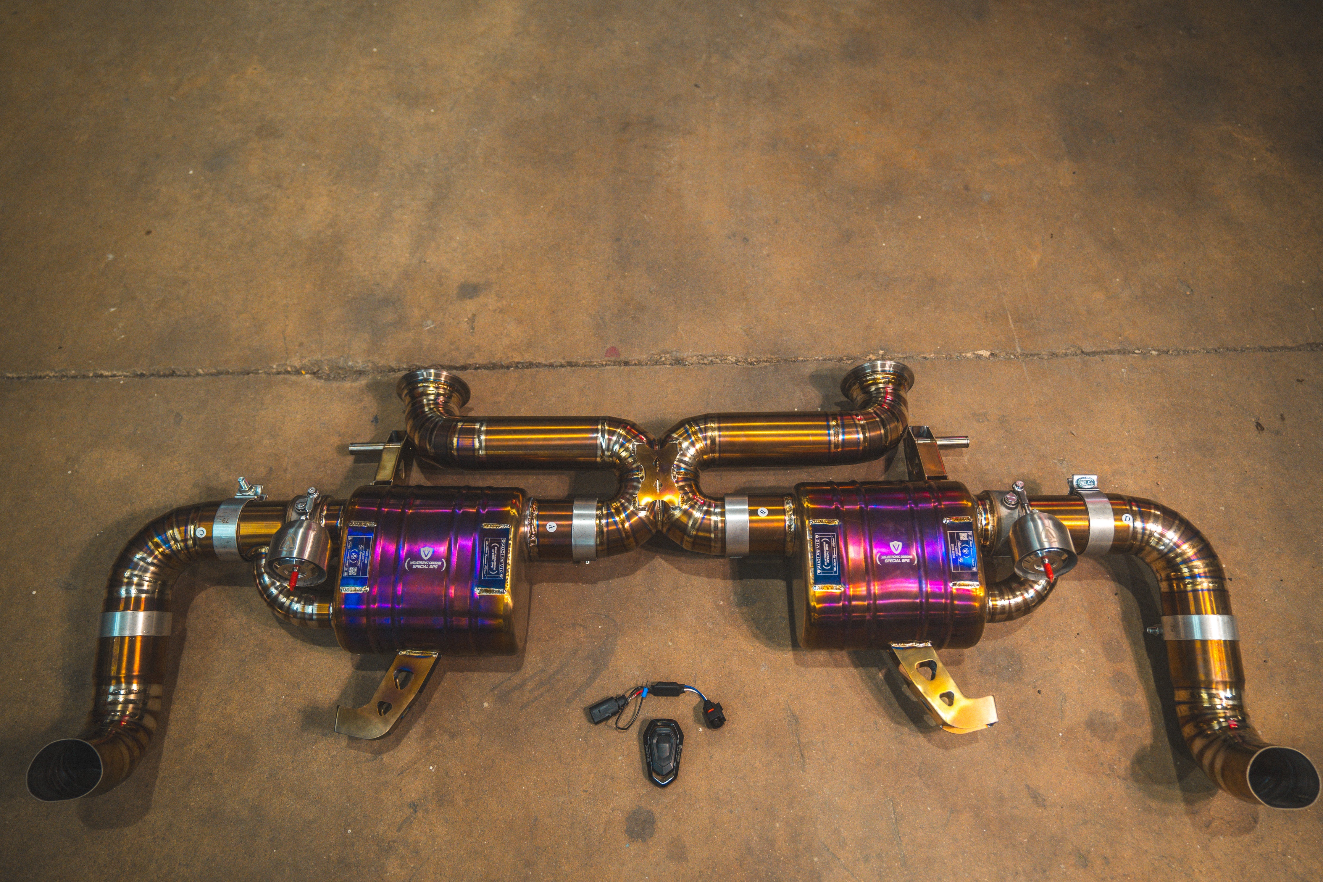 Audi R8 True F1/Valved Exhaust