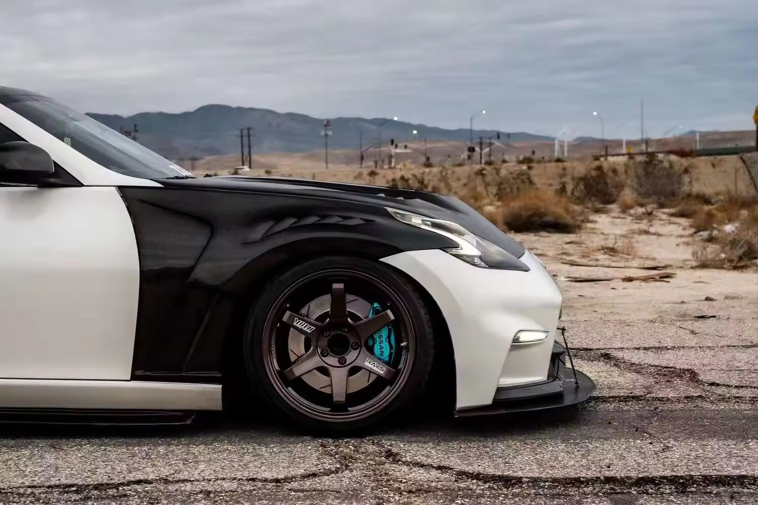 Nissan 370Z Vented Carbon Fibre Front Fenders