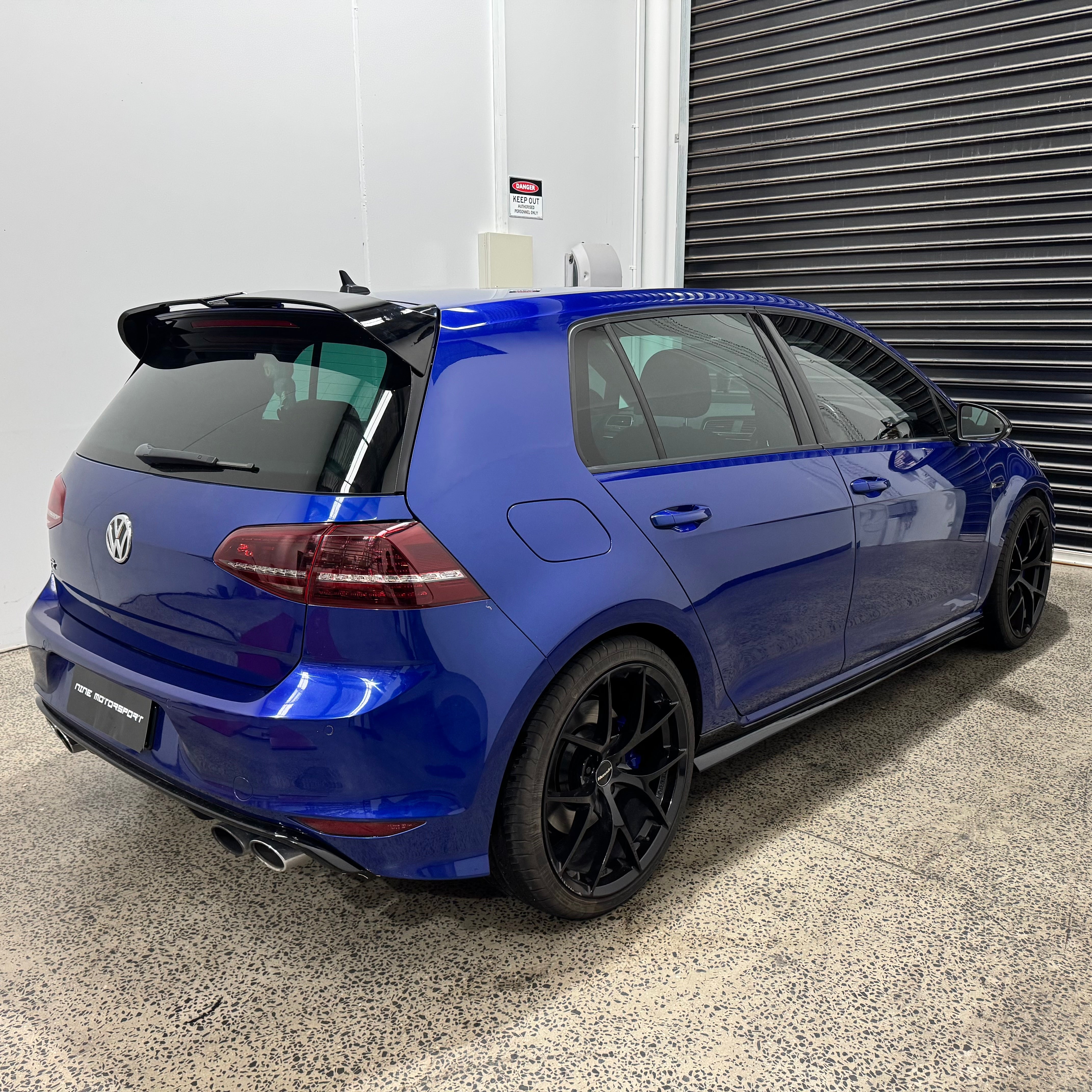 Vero Motorsport VW Golf MK7/7.5 Gloss Black Side Skirts