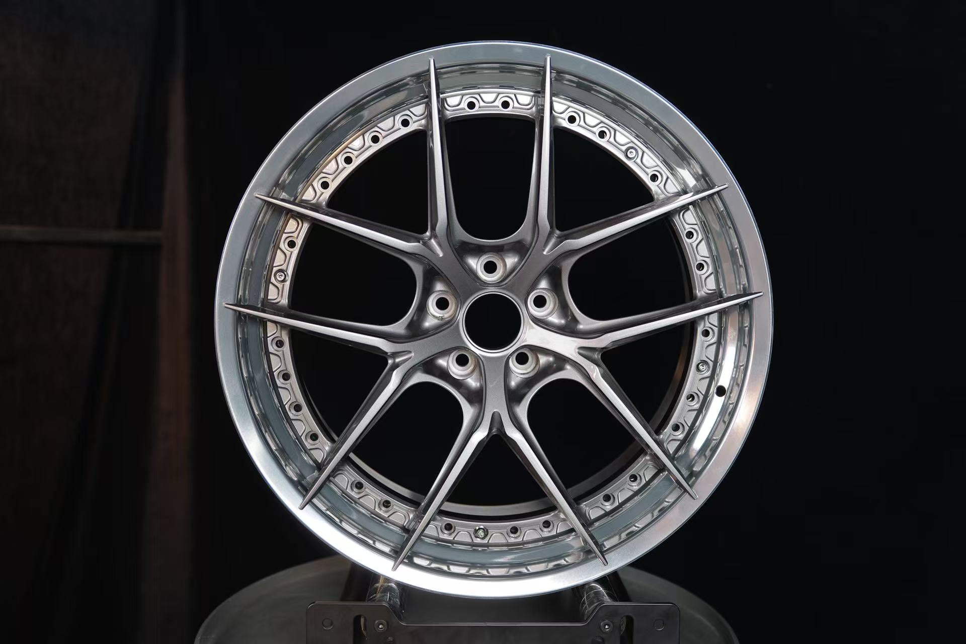 Custom Forged WWC RoyalMesh 2-Piece Wheel